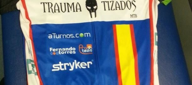 Equipación del Equipo de Ciclistas Traumatizados de Sevilla